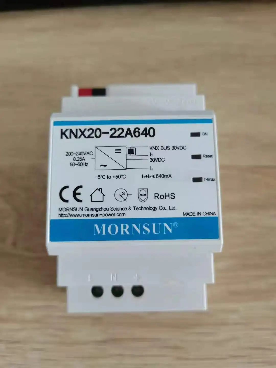 KNX20-22A640 AC-DC napajanje bus KNX 19,2 W 30 640 ma Izdvojeni 4 kv